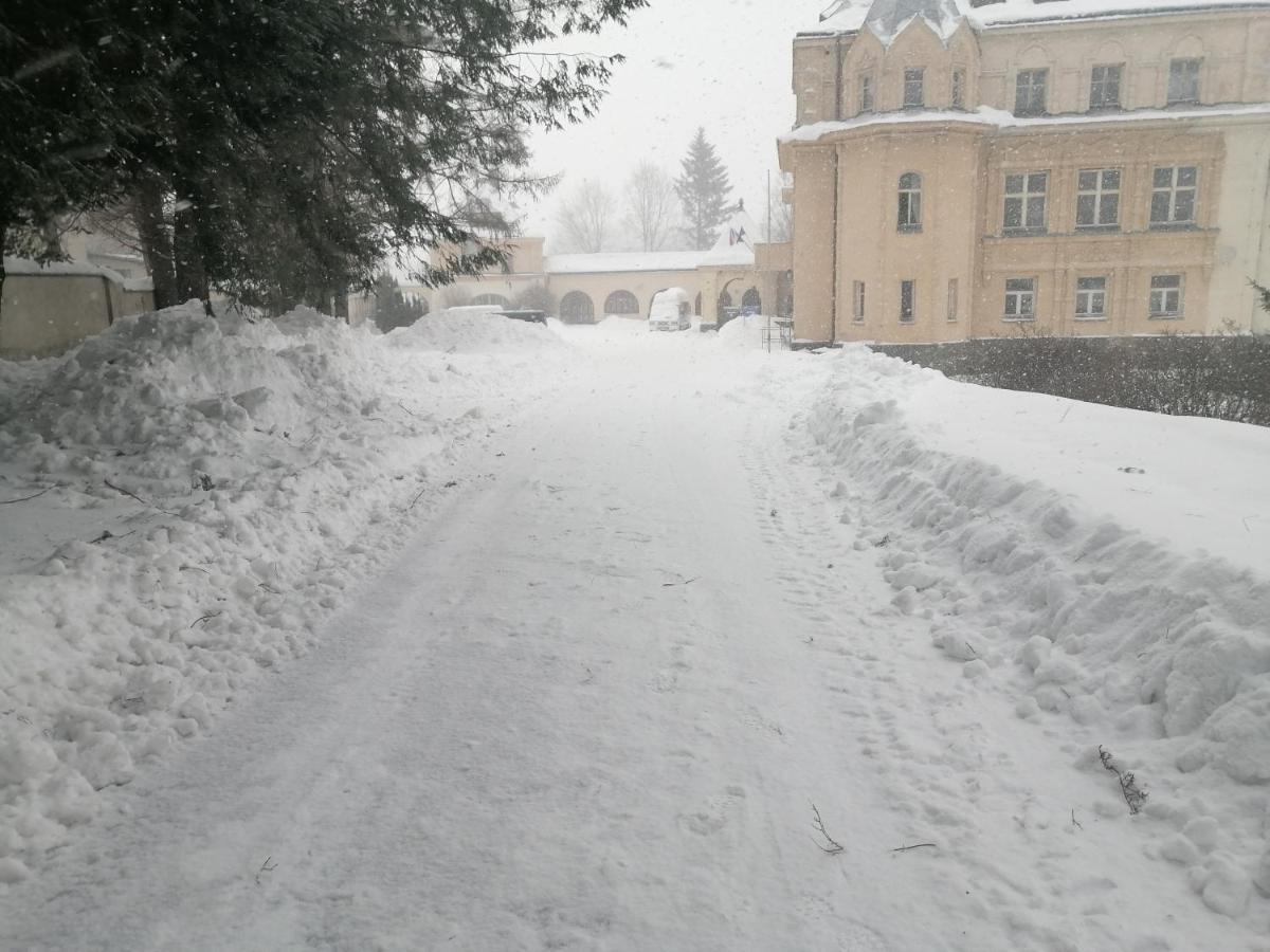 Hotel Vetrov วีโซเก นาด ยิเซโรว์ ภายนอก รูปภาพ